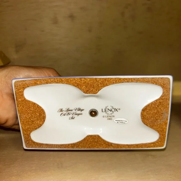 Lenox Village Collection Garlic & Cheese Shaker Set with Caddy - Picture 6 of 6